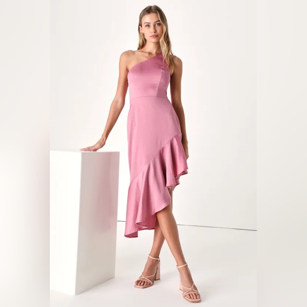 NWT Lulus Loving The Attention Mauve Satin Asymmetrical Ruffled Midi Dress Sz L